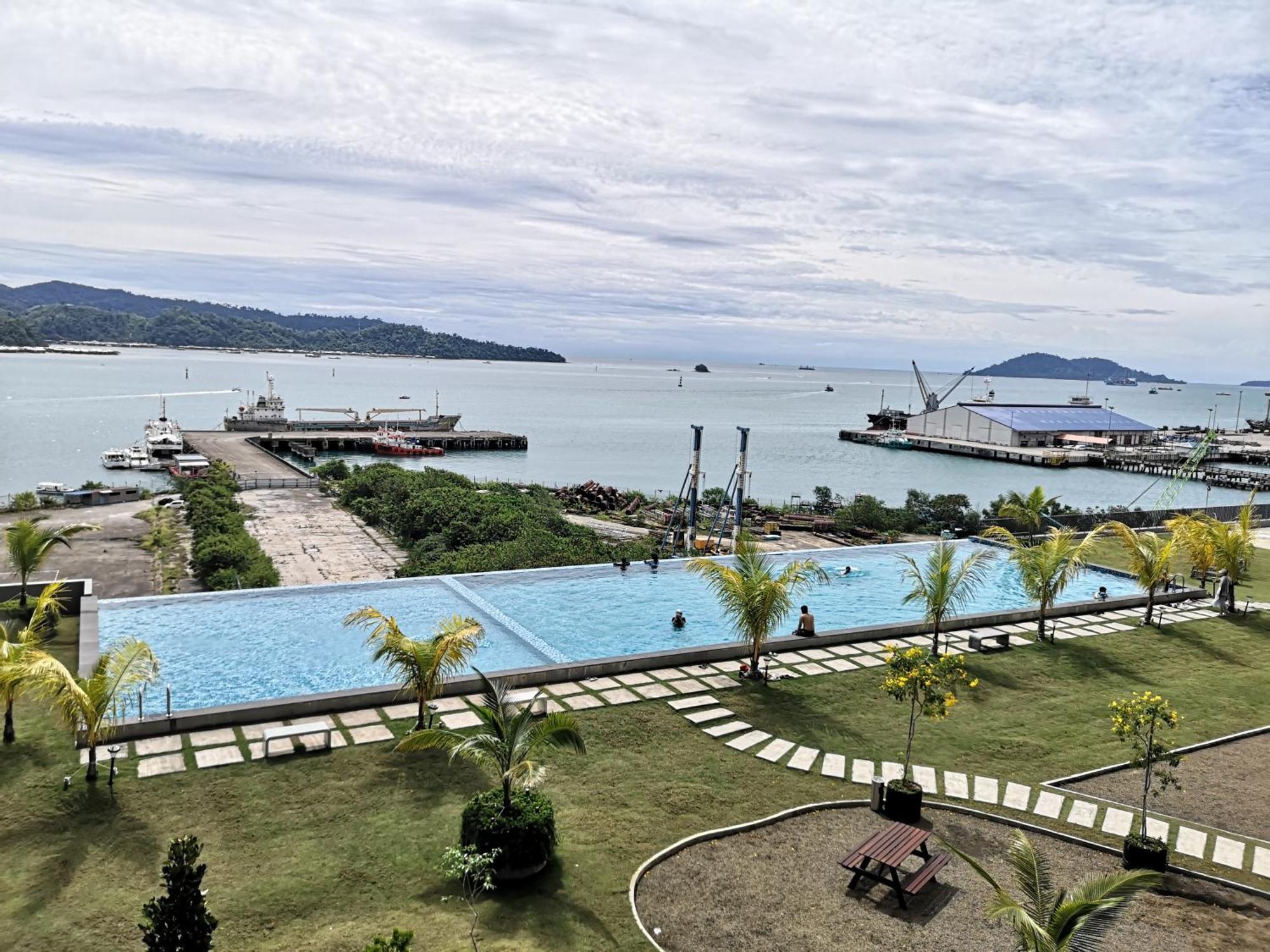 Jesselton Quay With City View Near Suria Sabah Mall & Jesselton Point Кота-Кинабалу Экстерьер фото