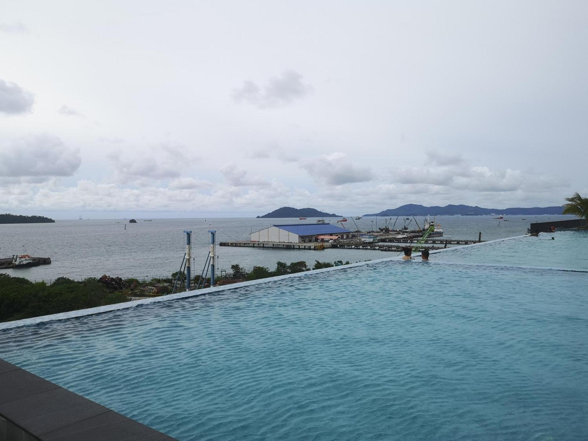 Jesselton Quay With City View Near Suria Sabah Mall & Jesselton Point Кота-Кинабалу Экстерьер фото